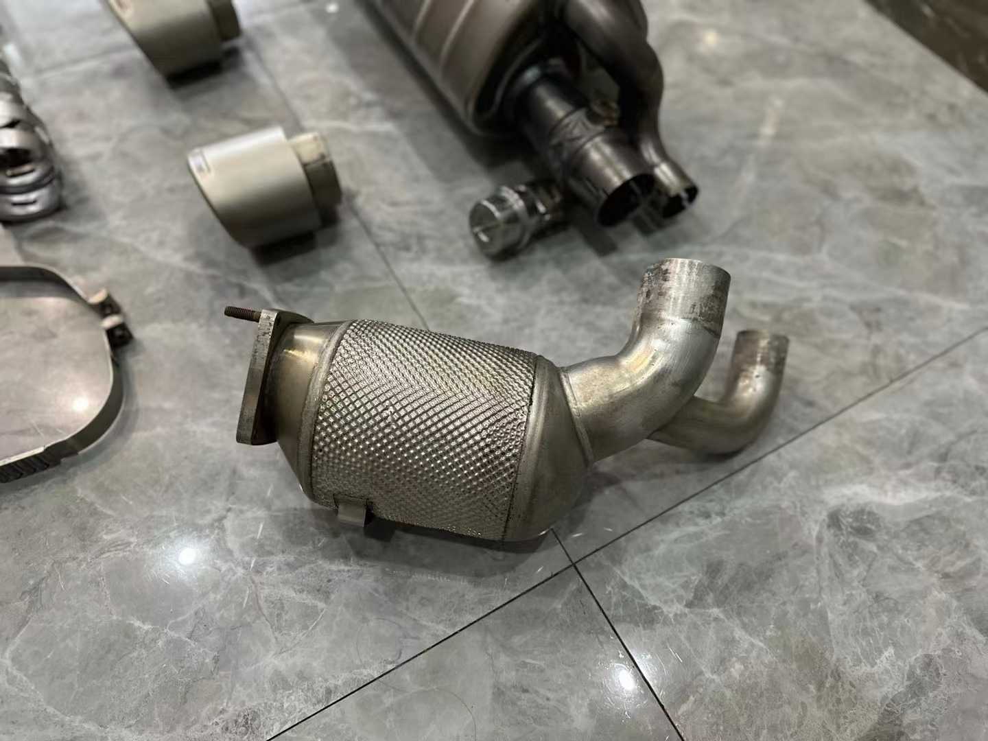 Porsche 911 (991.2) Akrapovič Evolution Line Full Titanium Exhaust System - Pre-owned
