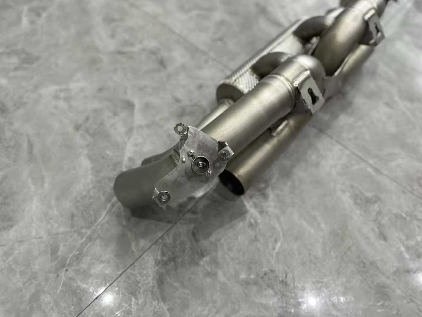 Porsche 911 (992) iPE Valvetronic Slip-On Exhaust System - Pre-owned