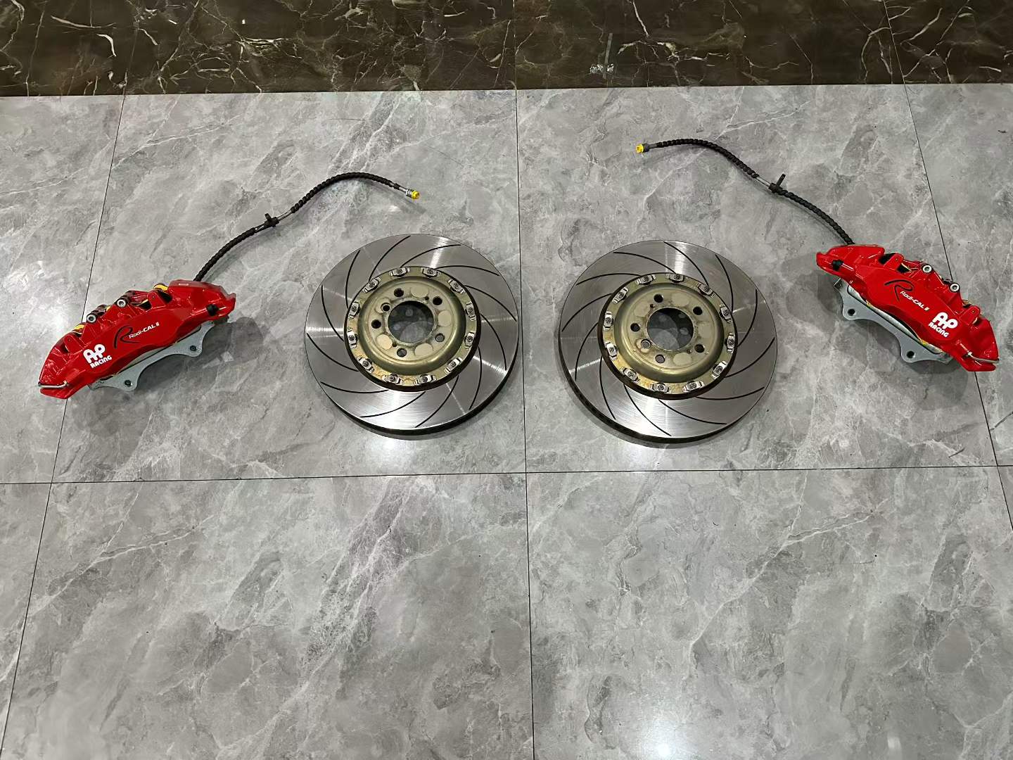 ๐ฌ๐ง BMW 3 Series (F30) AP Racing Radi-CAL 2 (AP9562) KBT Brake Kit - Pre-owned