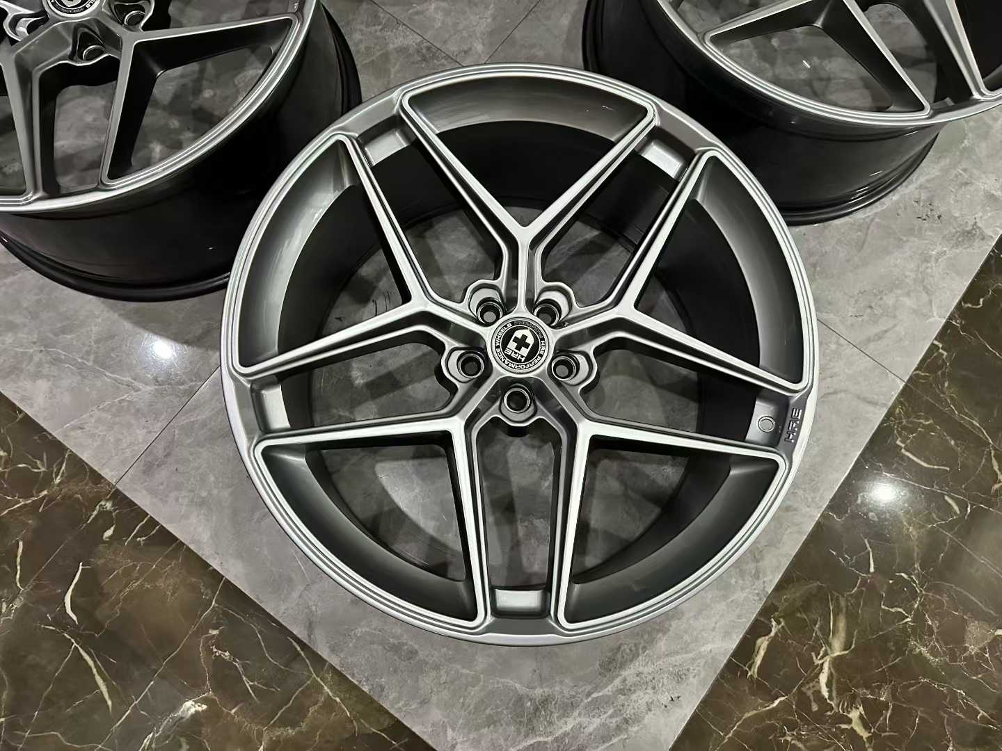 ๐บ๐ธ HRE FF11 FlowFormed 22" Liquid Silver Wheels - Pre-owned