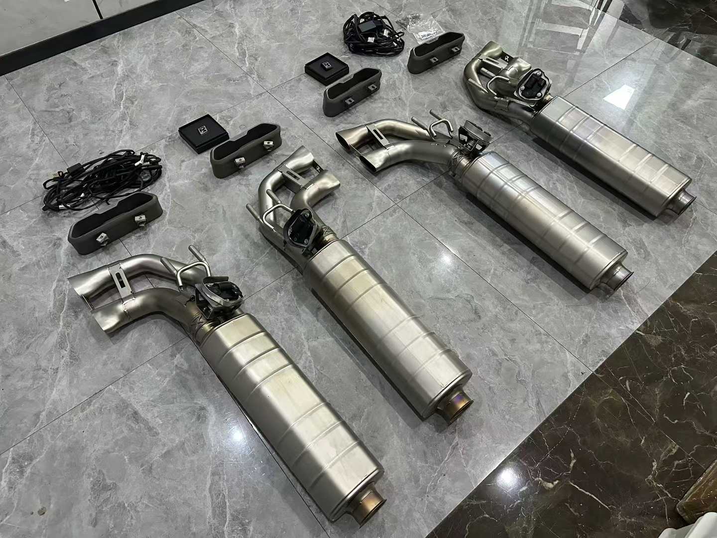 Mercedes-AMG G63 (W464) Akrapovič Evolution Line Titanium Exhaust II - Side-Exit - Pre-owned