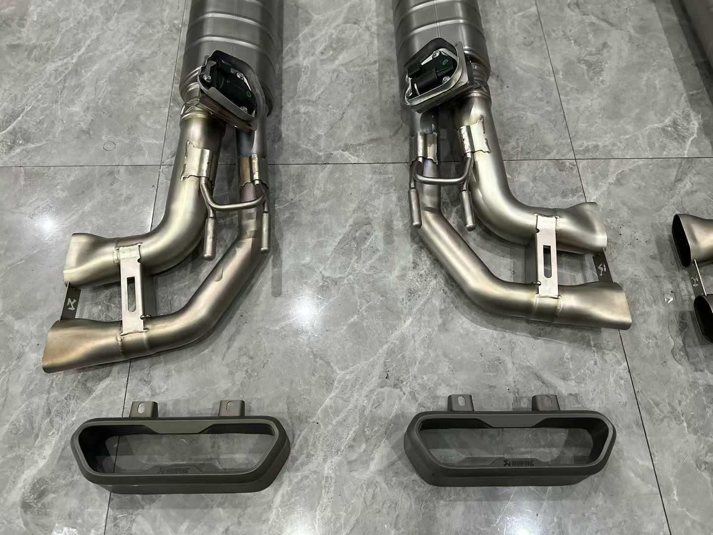 Mercedes-AMG G63 (W464) Akrapovič Evolution Line Titanium Exhaust II - Side-Exit - Pre-owned