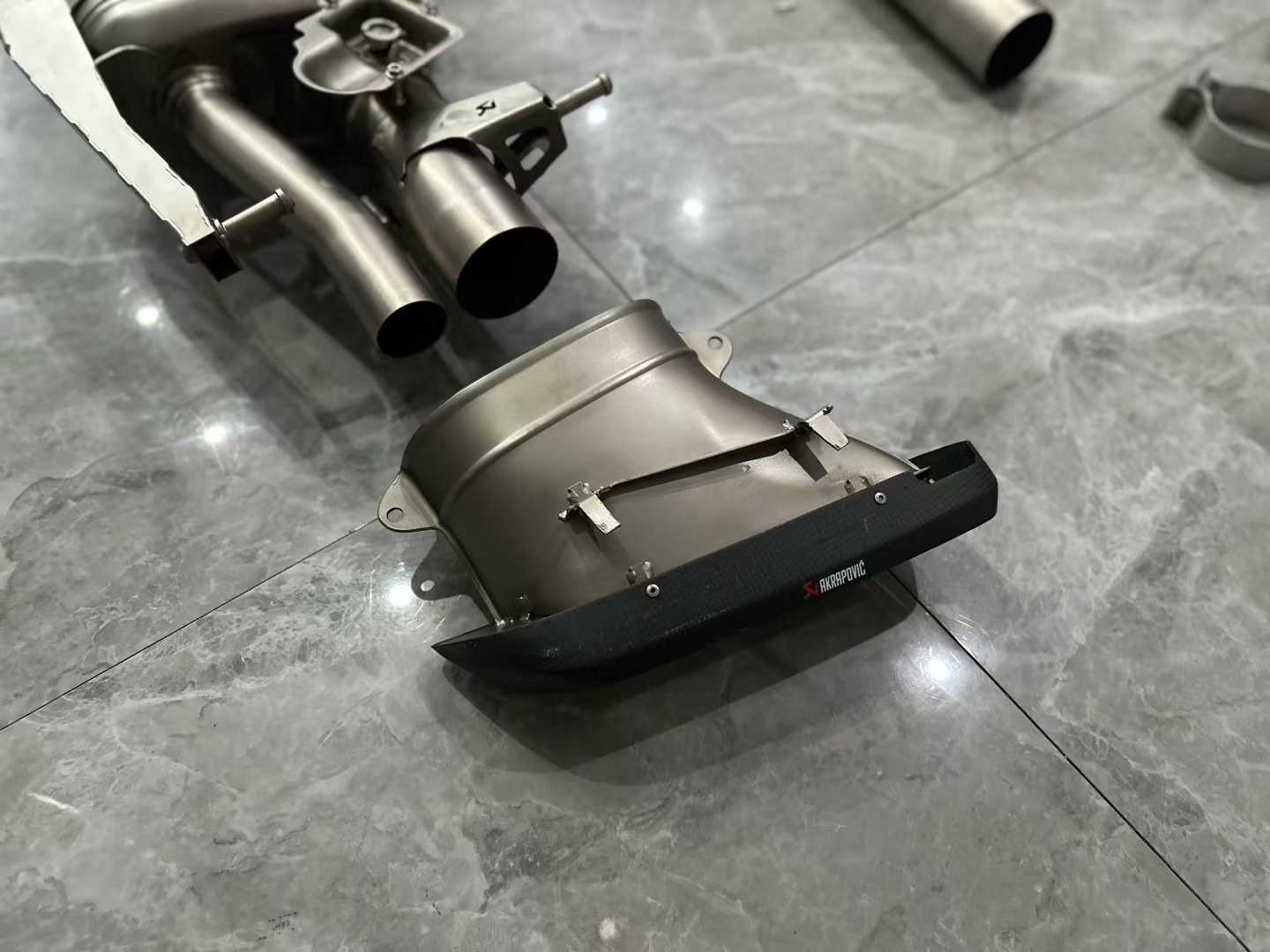 Mercedes-AMG C63 (W205) Akrapovič Titanium Evolution Line Exhaust System - Pre-owned