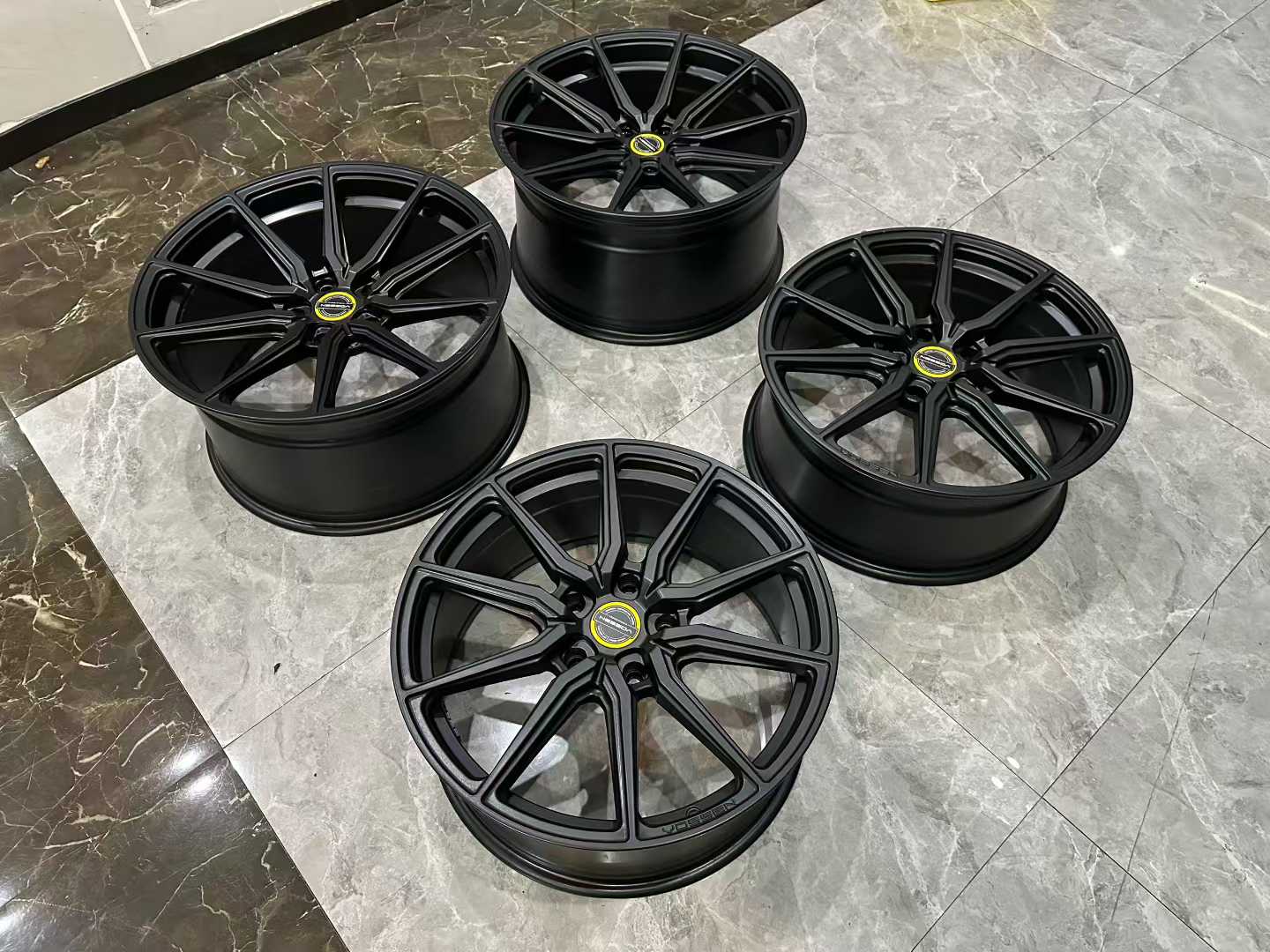 🇺🇸 Vossen HF-3 Hybrid Forged Wheels - 20"/21" Staggered Set - Satin Black - Pre-owned