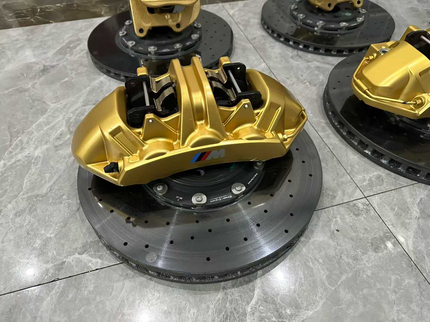 BMW M5 (F90) Genuine Carbon Ceramic Brake (CCB) Kit - Gold Calipers - Pre-owned