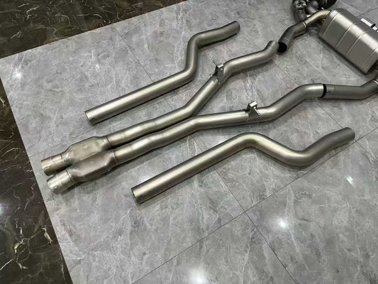 BMW M5 (F90) Akrapovič Titanium Evolution Line Exhaust w/ Carbon Fiber Tips - Pre-owned