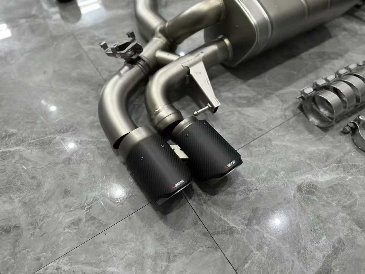 BMW M5 (F90) Akrapovič Titanium Evolution Line Exhaust w/ Carbon Fiber Tips - Pre-owned