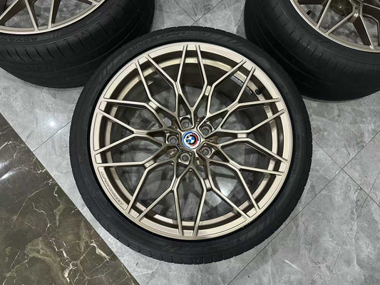 BMW G82 M4 Genuine 1000M Forged Wheels - Pristine Condition - Frozen Gold Bronze - Pre-owned