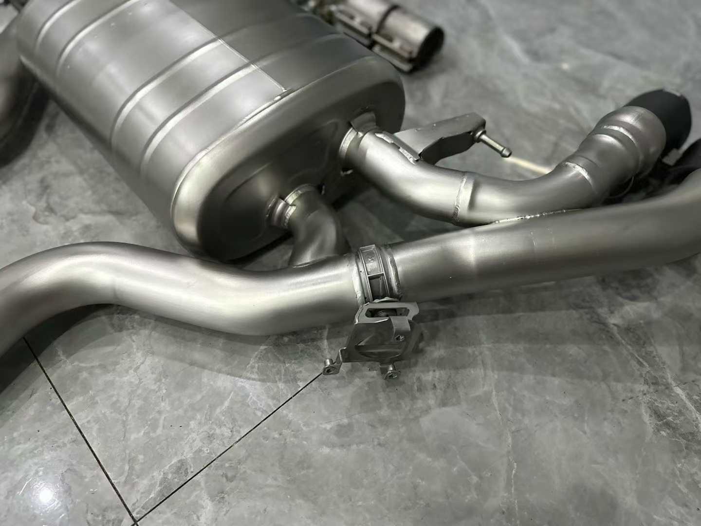 BMW X4M (F98) Akrapovič Titanium Evolution Line Exhaust w/ Carbon Fiber Tips - Pre-owned