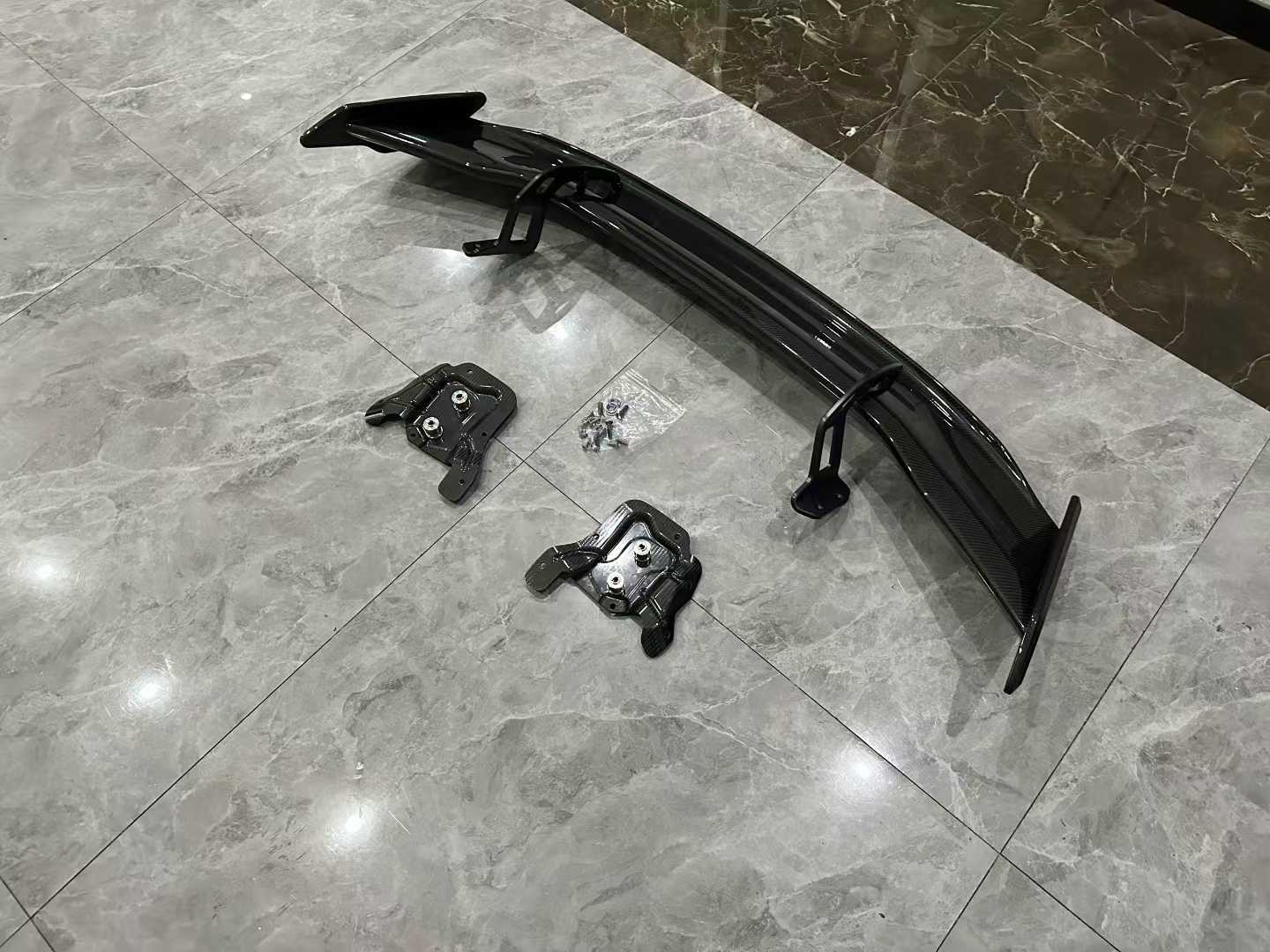 BMW M4 (G82) Akrapovič Carbon Fiber Rear Wing - Adjustable Racing Spoiler - Pre-owned