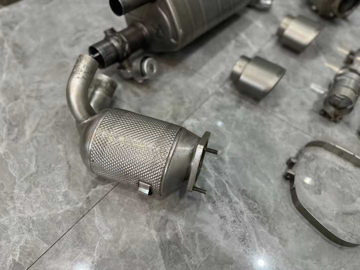 Porsche 911 (991.2) Akrapovič Evolution Line Full Titanium Exhaust System - Pre-owned