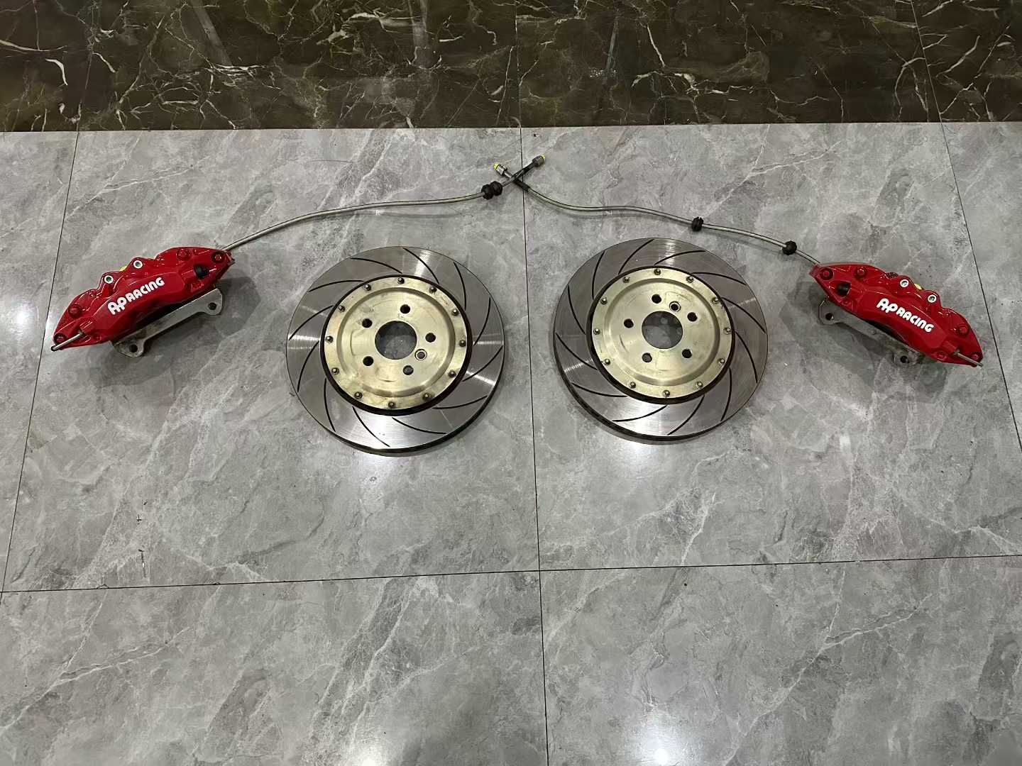 🇬🇧 BMW G28 3 Series AP Racing 9040 KBT Brake Kit - Pre-owned