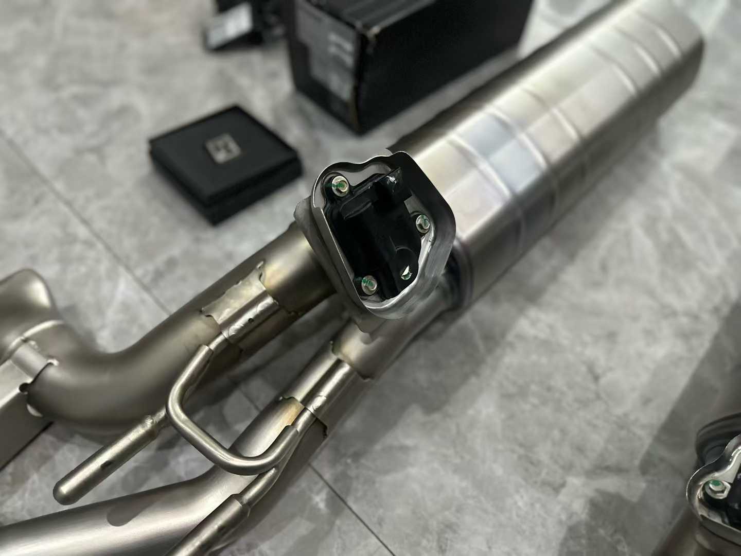 Mercedes-AMG G63 (W464) Akrapovič Evolution Line Titanium Exhaust II - Side-Exit - Pre-owned