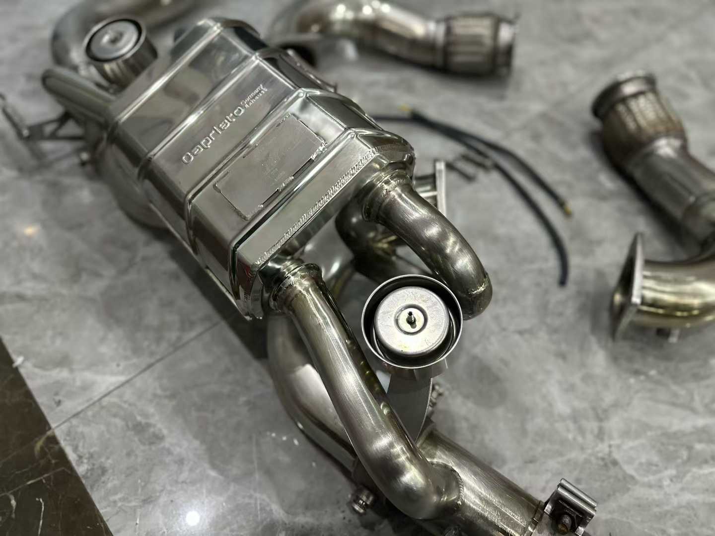 Audi R8 (Type 4S) Capristo Valved Exhaust System - 5.2 V10 - Pre-owned