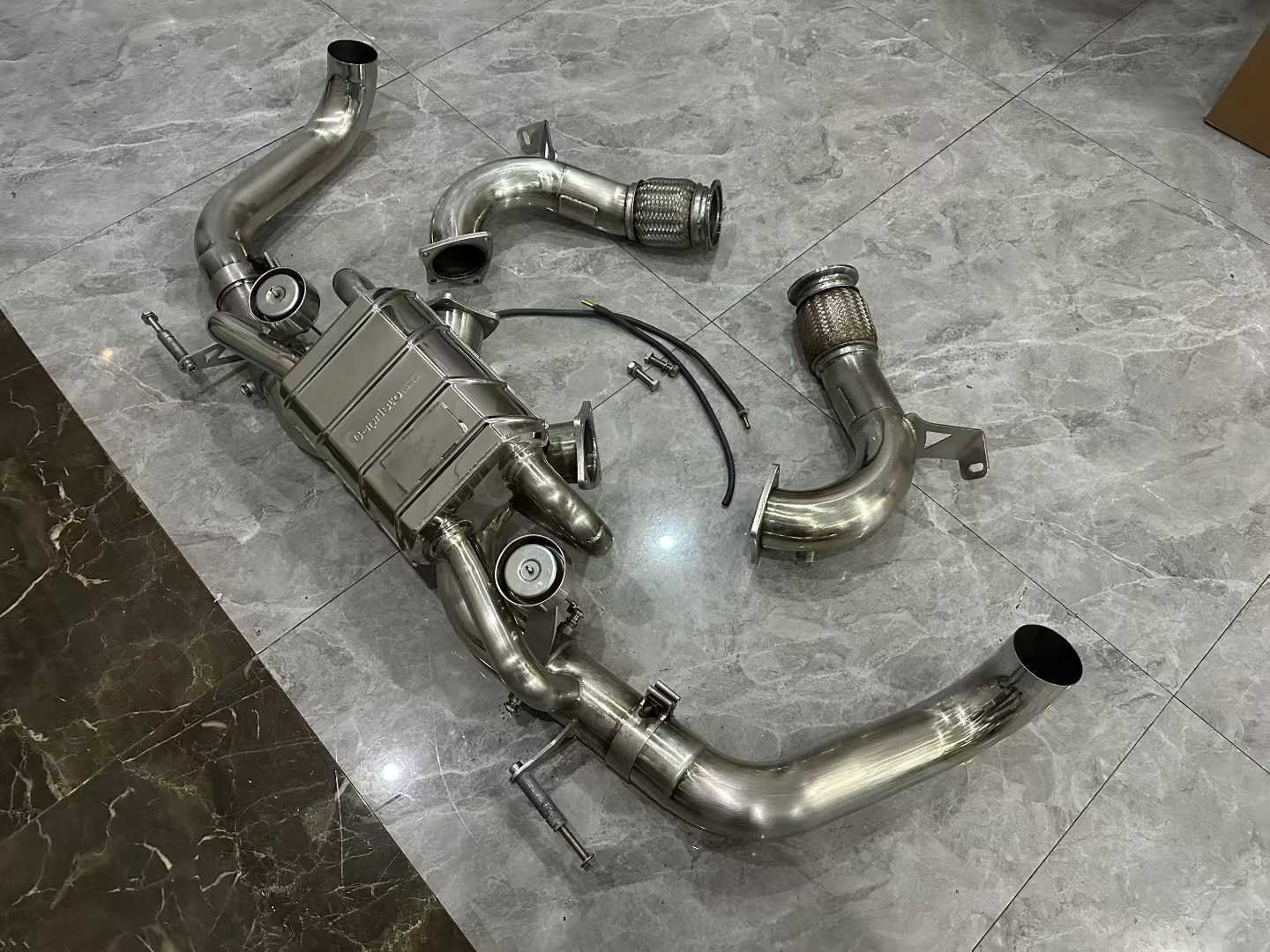 Audi R8 (Type 4S) Capristo Valved Exhaust System - 5.2 V10 - Pre-owned