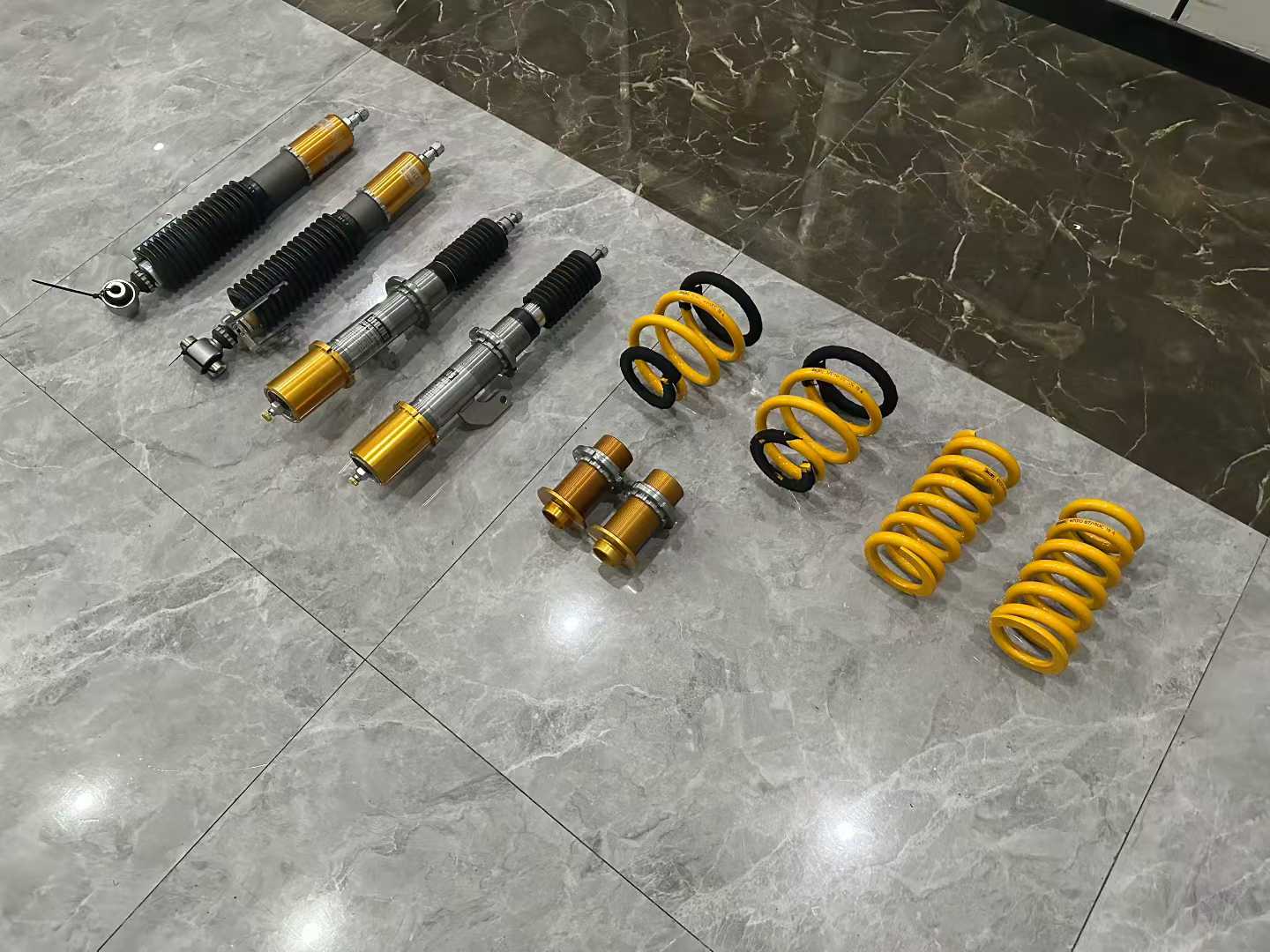 BMW M4 (G82) 4WD Öhlins Road & Track DFV Coilover Suspension Kit - Pre-owned
