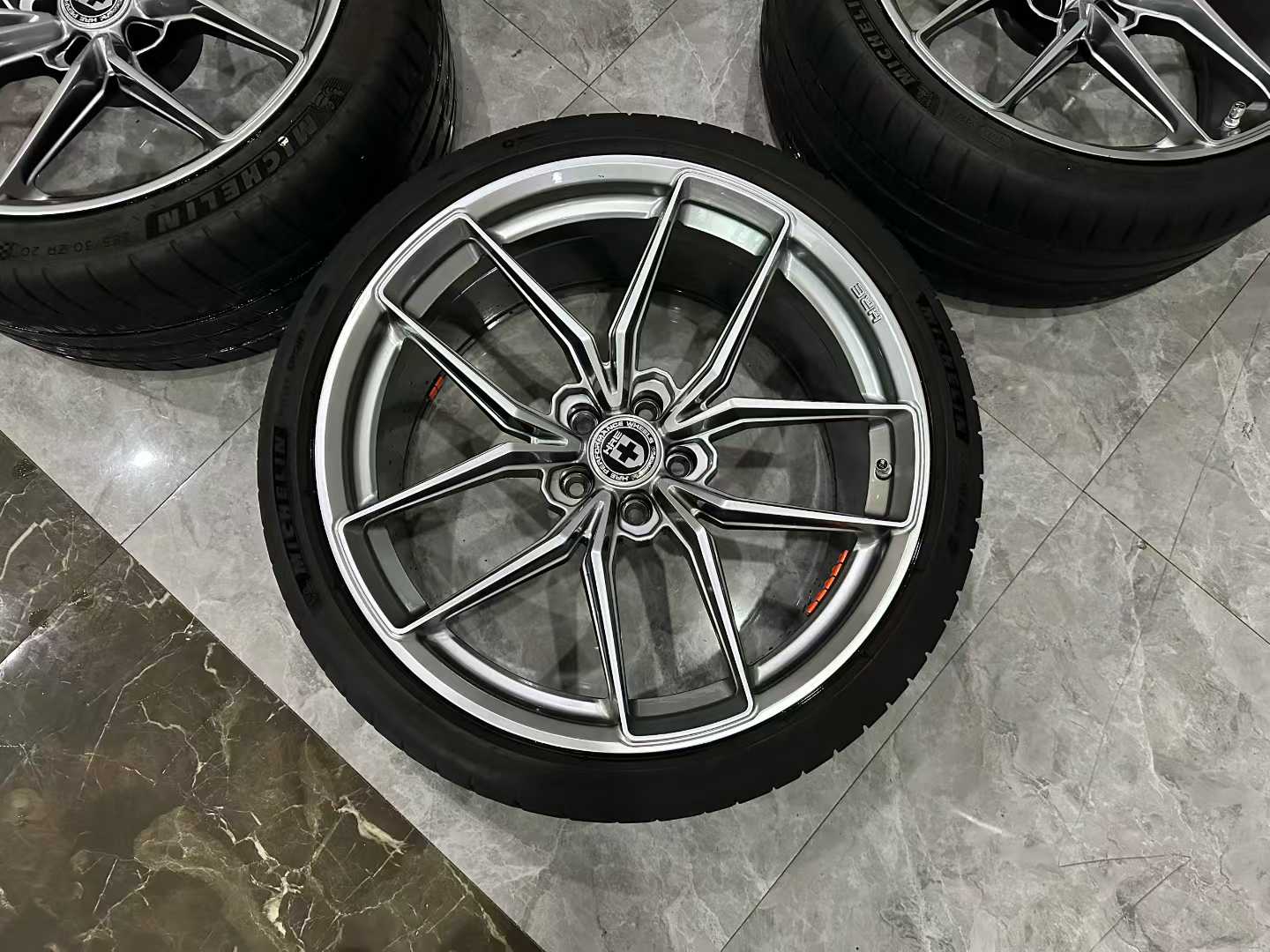 BMW M4 (G82) HRE FF21 FlowForm Wheel Set - 20" Liquid Silver - Pre-owned