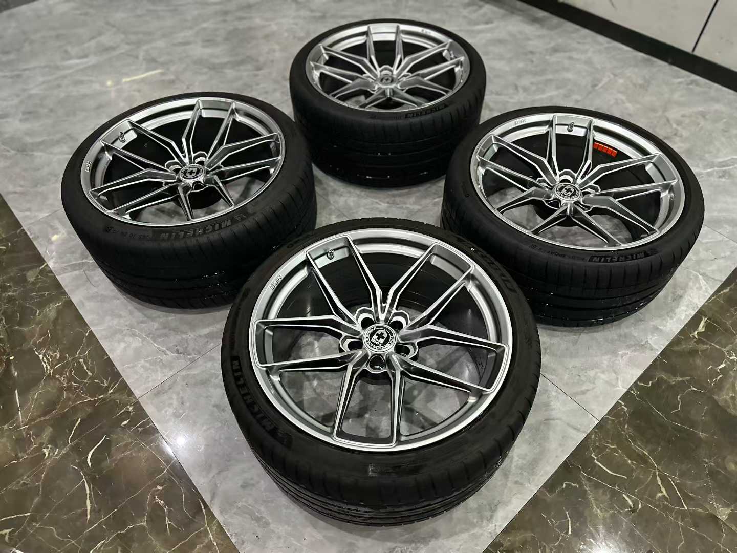 BMW M4 (G82) HRE FF21 FlowForm Wheel Set - 20" Liquid Silver - Pre-owned