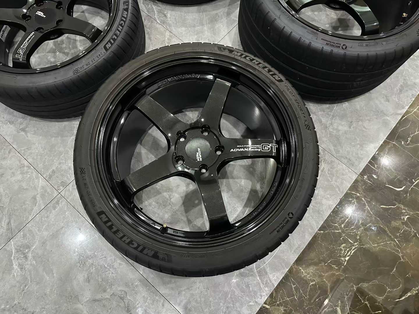 🇯🇵 ADVAN Racing GT Forged Monoblock Wheel Set - 20"/21" Staggered - Pre-owned