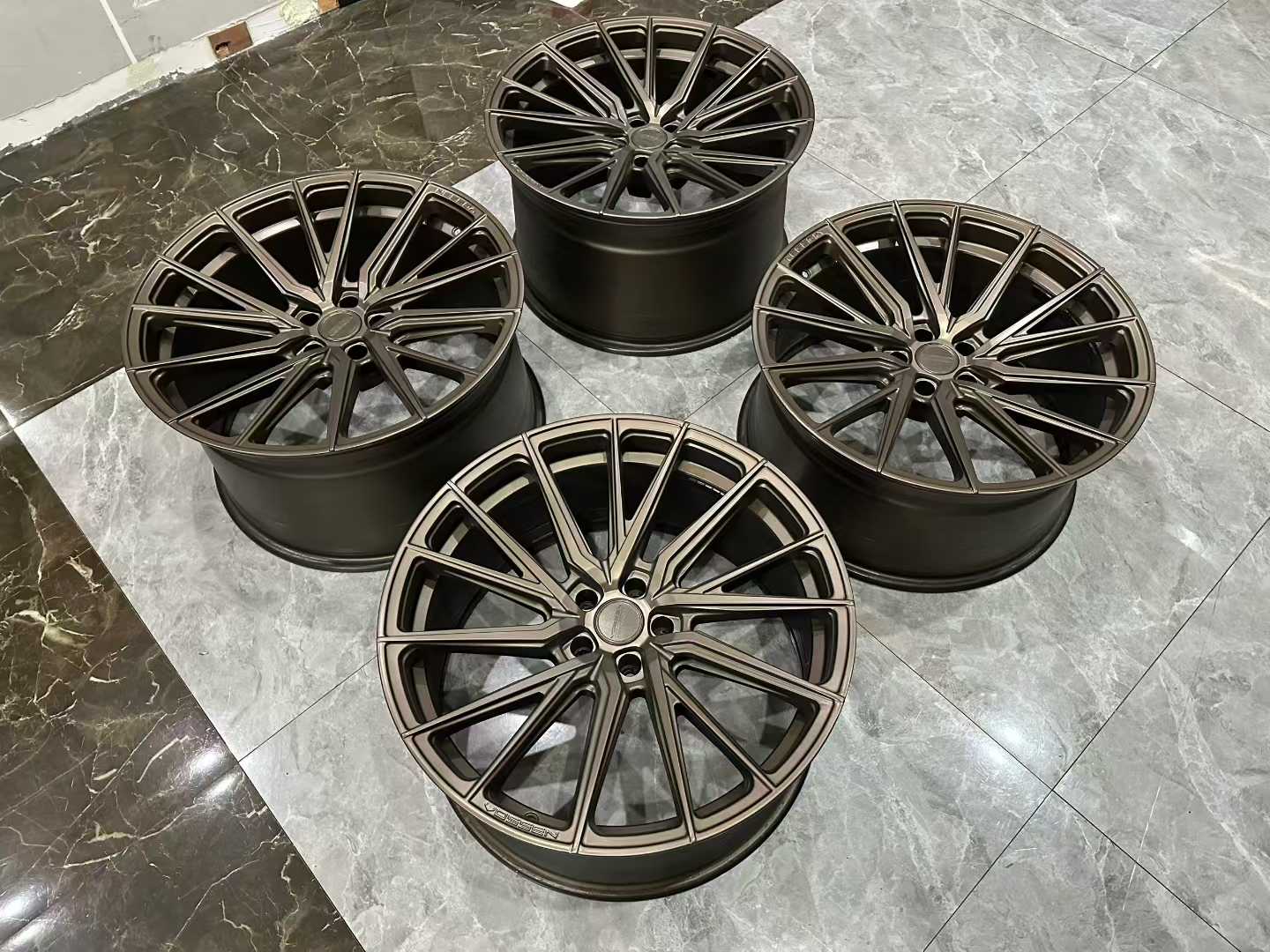 🇺🇸 Vossen HF-4T Hybrid Forged Wheels 21" - Matte Bronze - Pre-owned