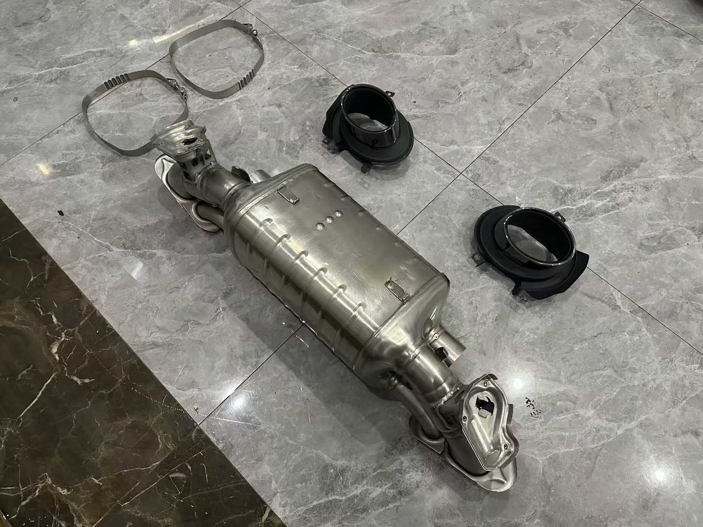 🇩🇪 Porsche 911 (992) Carrera Genuine Sport Exhaust (PSE) System - Valved Performance Set - Pre-owned