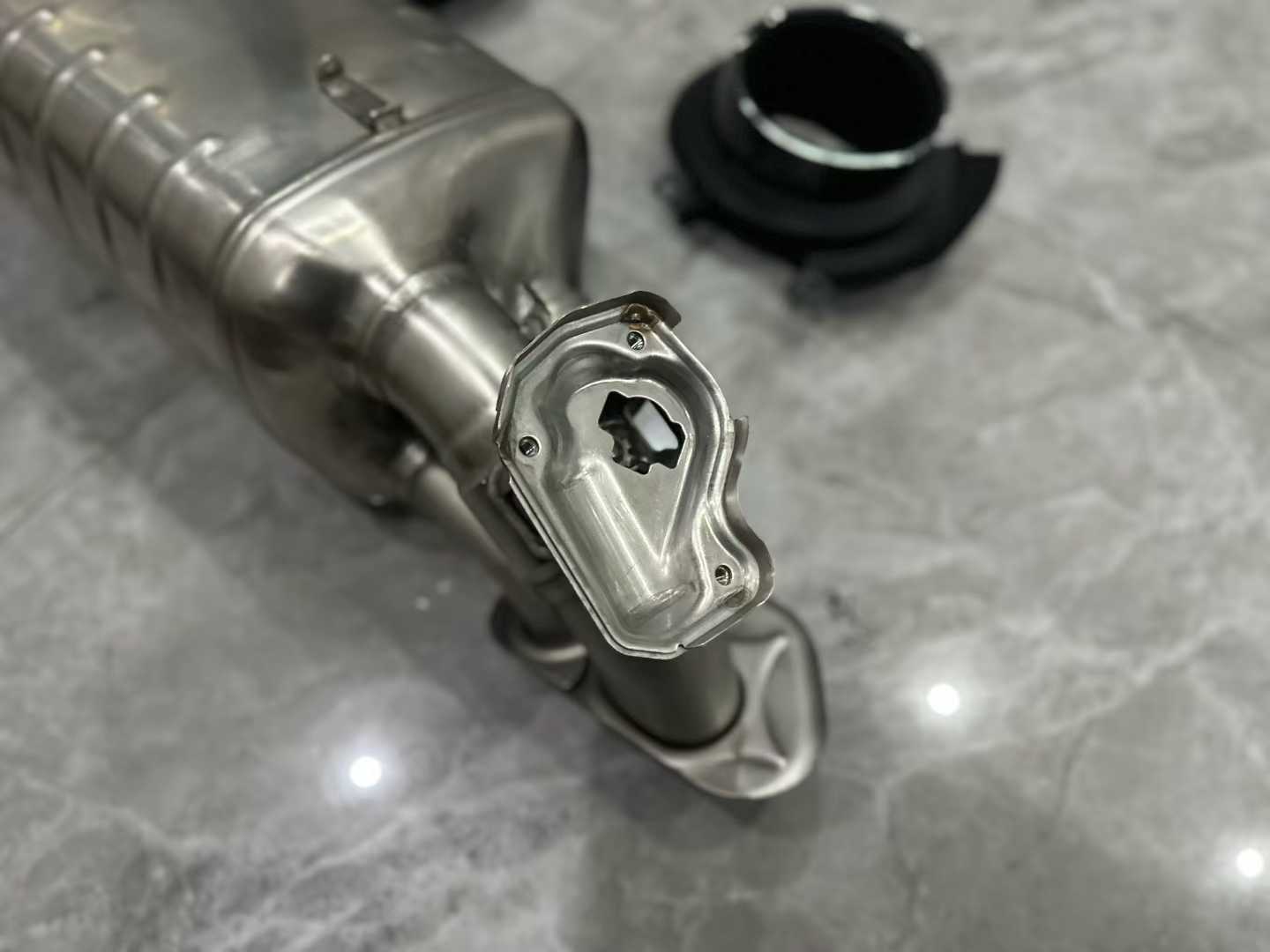 🇩🇪 Porsche 911 (992) Carrera Genuine Sport Exhaust (PSE) System - Valved Performance Set - Pre-owned
