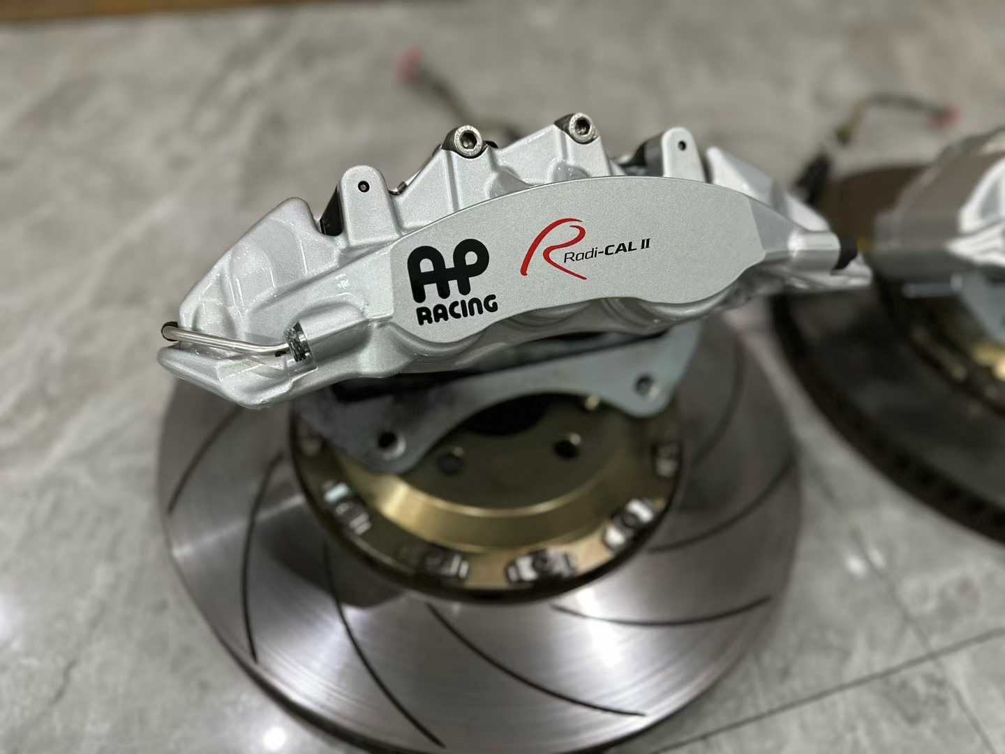 🇬🇧 AP Racing CP9560 Genuine Brake Kit w/ 380mm Rotors - Pre-owned