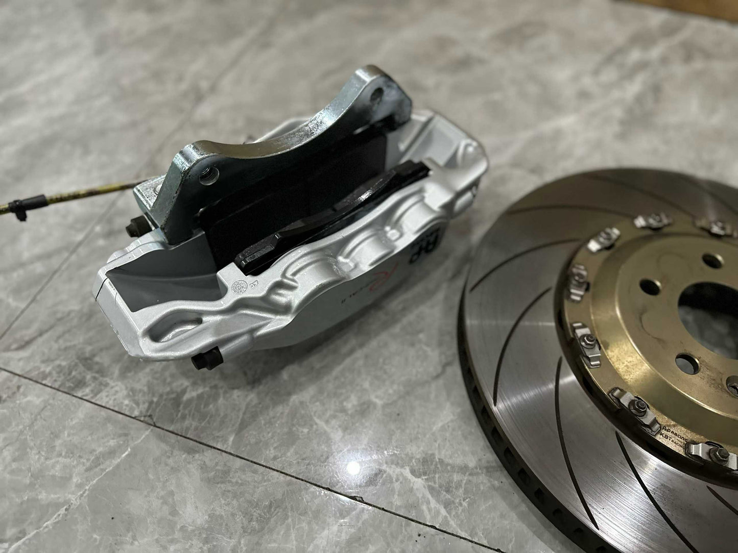 🇬🇧 AP Racing CP9560 Genuine Brake Kit w/ 380mm Rotors - Pre-owned