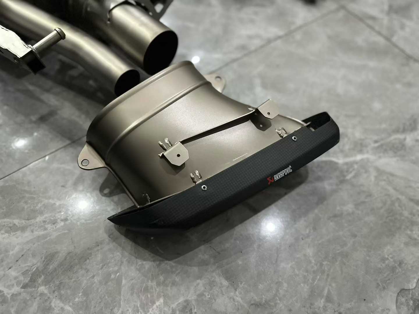 Mercedes-AMG C63 (W205) Akrapovič Titanium Evolution Line Exhaust System - Pre-owned