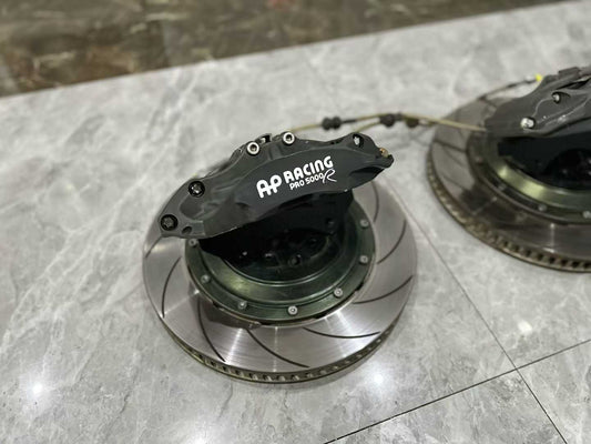 🇬🇧 BMW M4 (F82) AP Racing CP9660 Brake Kit - Radi-CAL II - Pre-owned