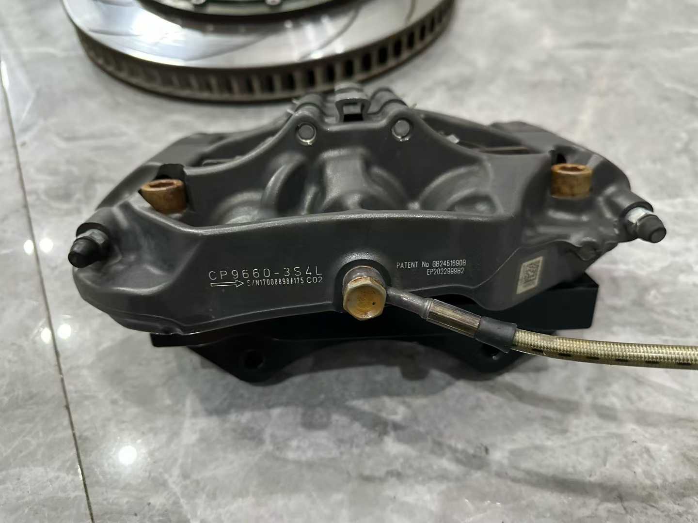 🇬🇧 BMW M4 (F82) AP Racing CP9660 Brake Kit - Radi-CAL II - Pre-owned