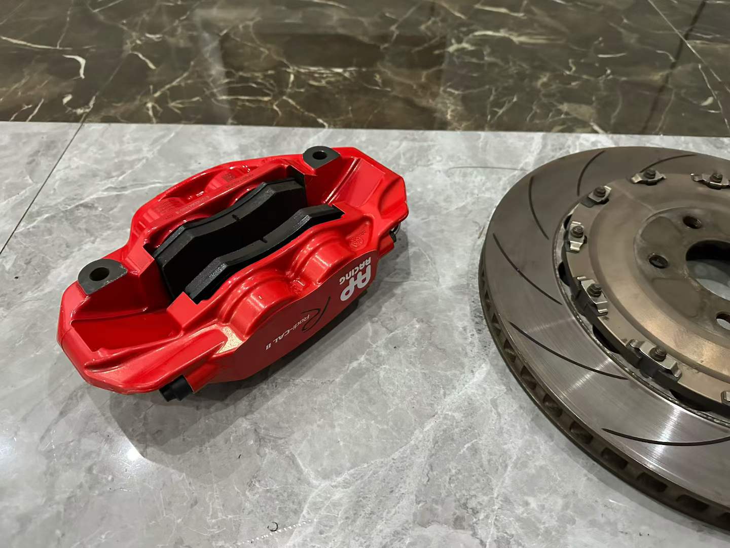 🇬🇧 AP Racing Radi-CAL 2 (AP9561/9542) KBT Brake Kit - Pre-owned