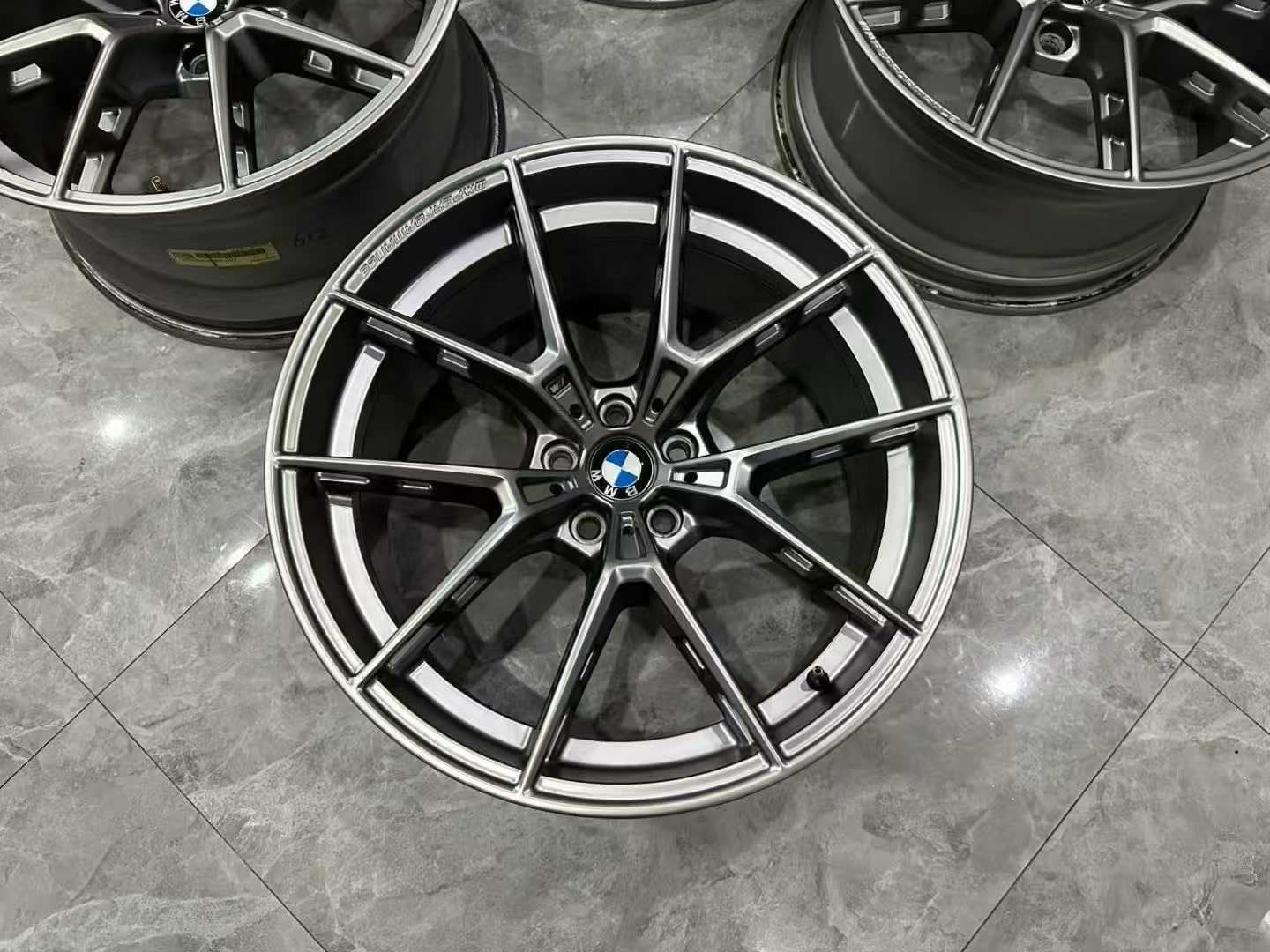BMW M5 (F90) / M8 (F9x) Genuine 863M Ferric Grey Forged 20" Wheels - Pre-owned