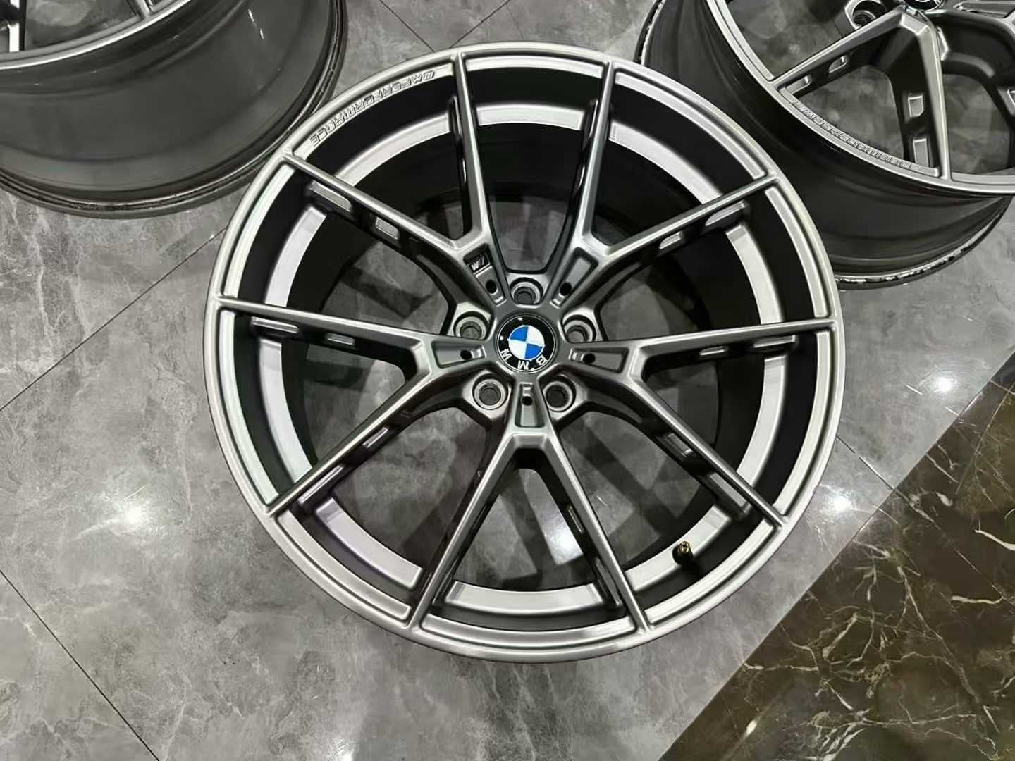 BMW M5 (F90) / M8 (F9x) Genuine 863M Ferric Grey Forged 20" Wheels - Pre-owned