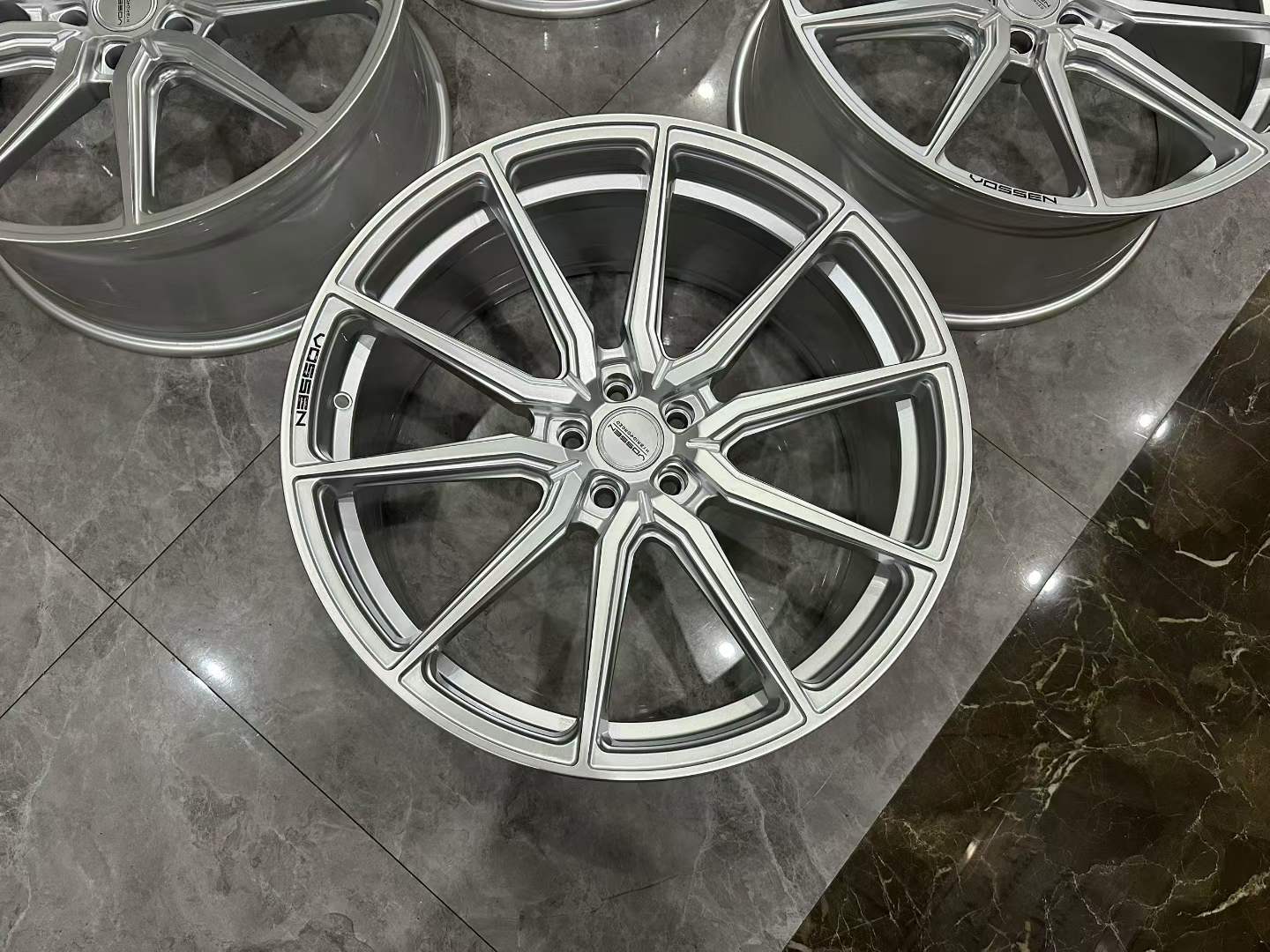🇺🇸 Vossen HF-3 Gloss Silver 22" Hybrid Forged Wheels - Pre-owned