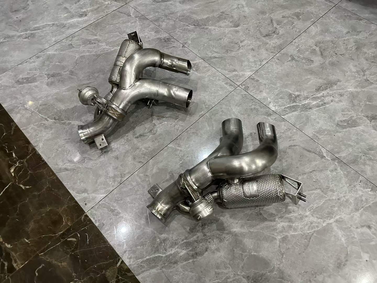 🇮🇹 Ferrari 812 Superfast Tubi Style Rear Exhaust System - Pre-owned