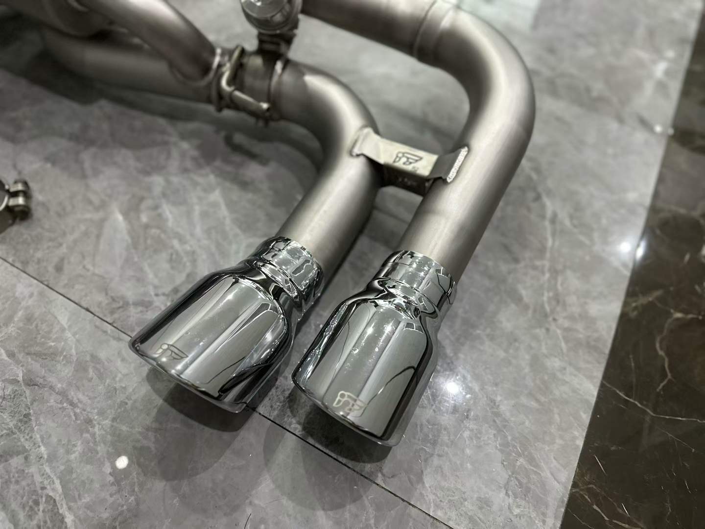 Porsche Cayenne (9Y0) iPE Valvetronic Exhaust - Cat-back w/ Front Pipes - Pre-owned