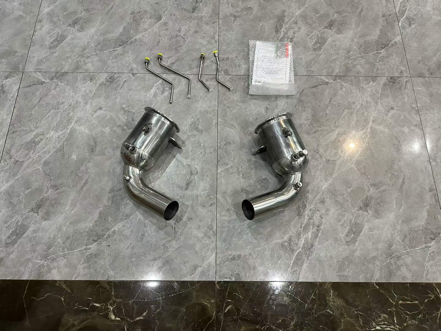 Porsche 911 (992) Capristo 250-Cell High-Flow Downpipes V3 - New