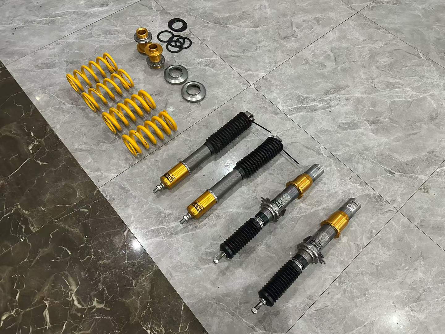 BMW M3 (F80) / M4 (F82) Öhlins Road & Track DFV Coilover Suspension - Pre-owned