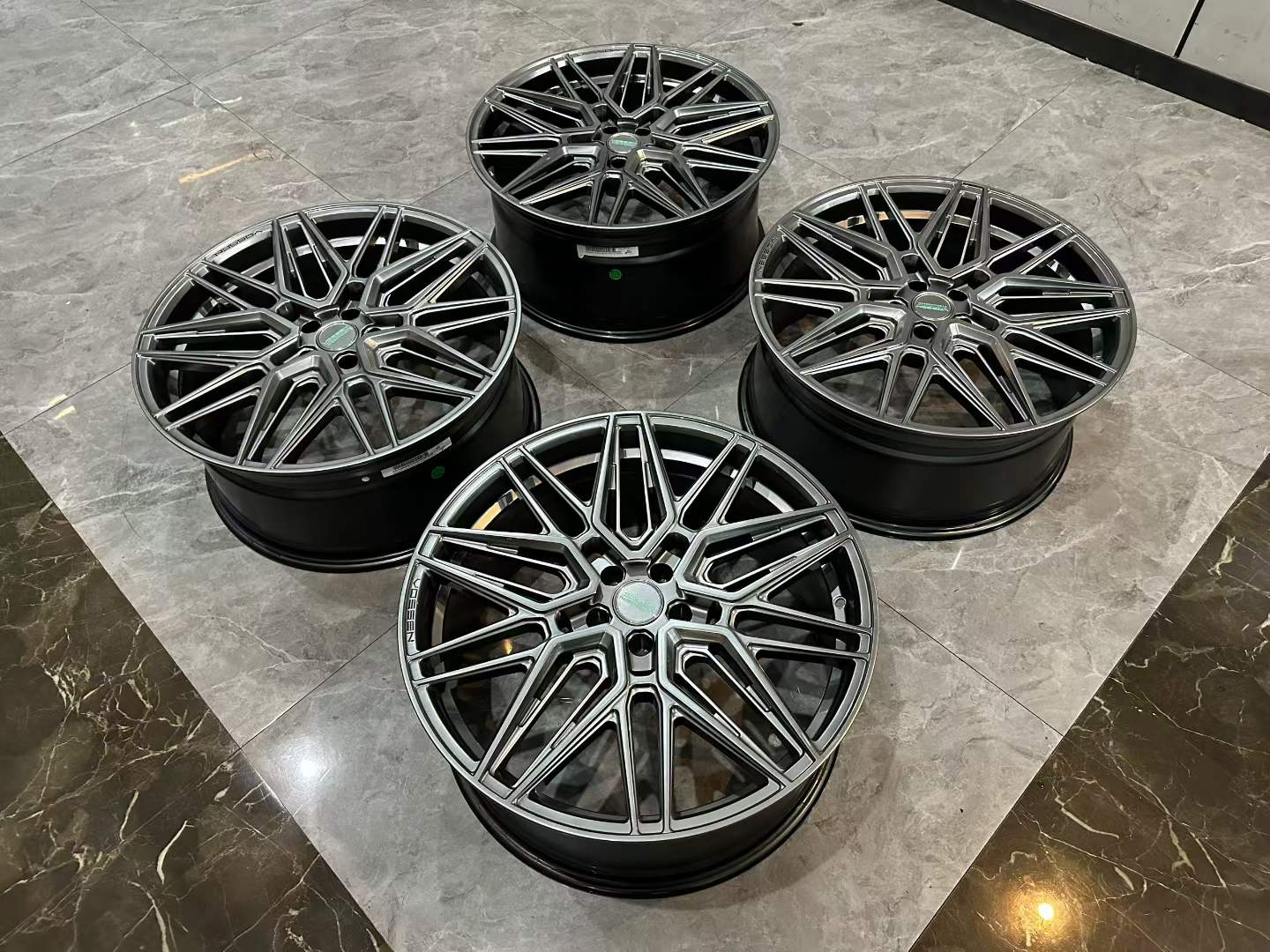 🇺🇸 Vossen HF7 Hyper Black 21" Hybrid Forged Wheels - Pre-owned