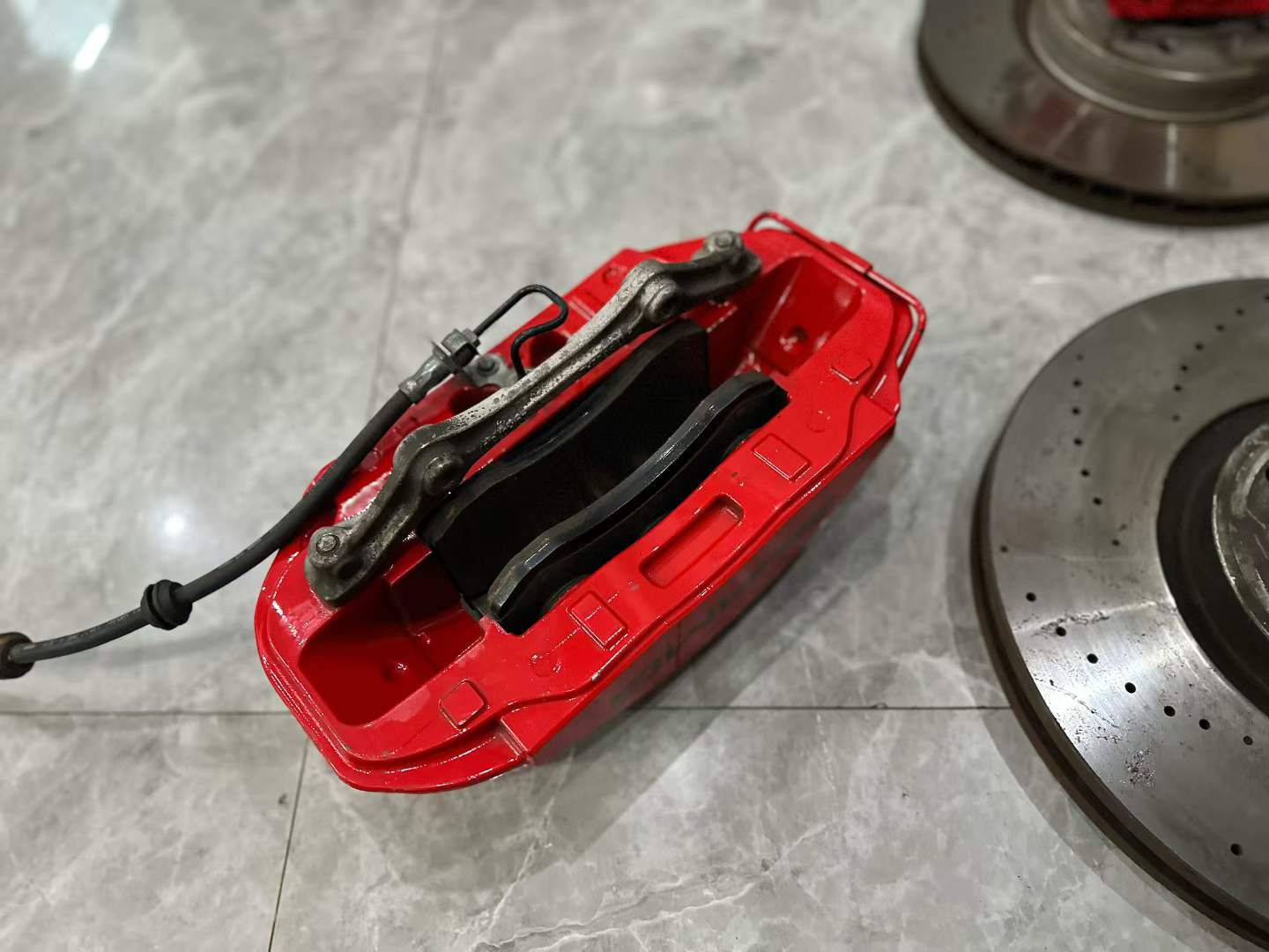 Mercedes-AMG G63 (W464) Genuine High-Performance Brake System - Red Calipers - Pre-owned