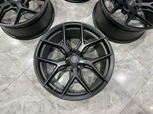 🇺🇸 Vossen HF5 Matte Black 20" Hybrid Forged Wheels - Pre-owned
