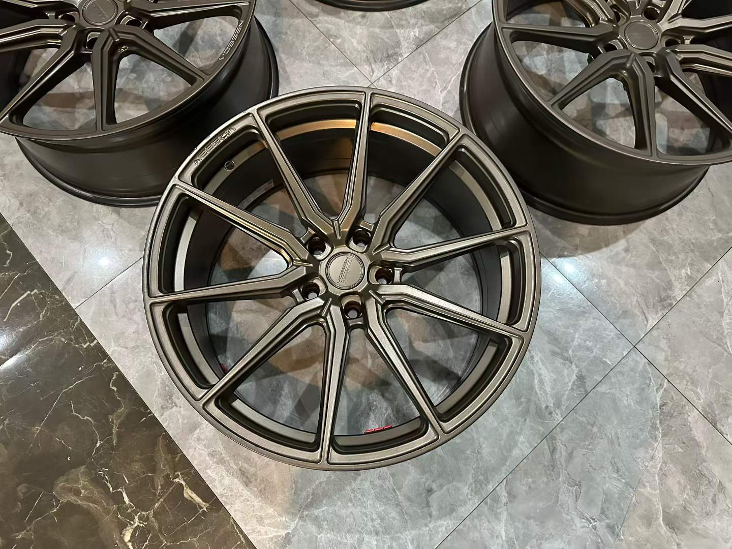 🇺🇸 Mercedes-AMG G63 Vossen HF-3 22" Hybrid Forged Wheel Set - Pre-owned
