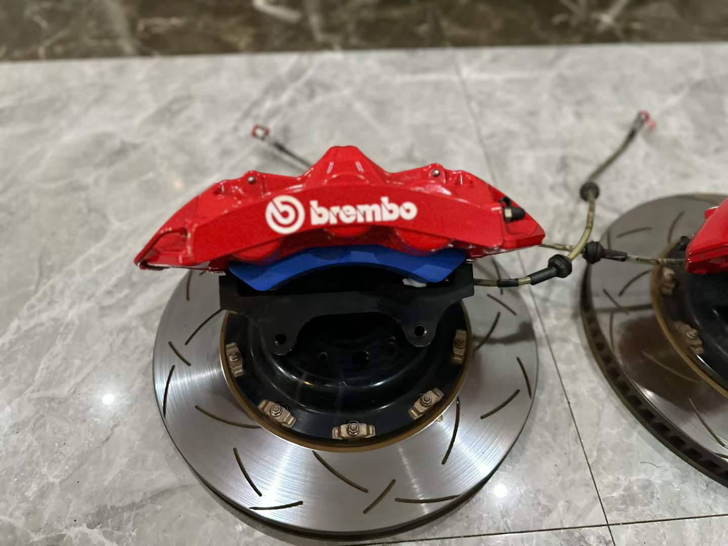 🇮🇹 Tesla Model Y Brembo GT6 6-Piston Front Big Brake Kit - Pre-owned