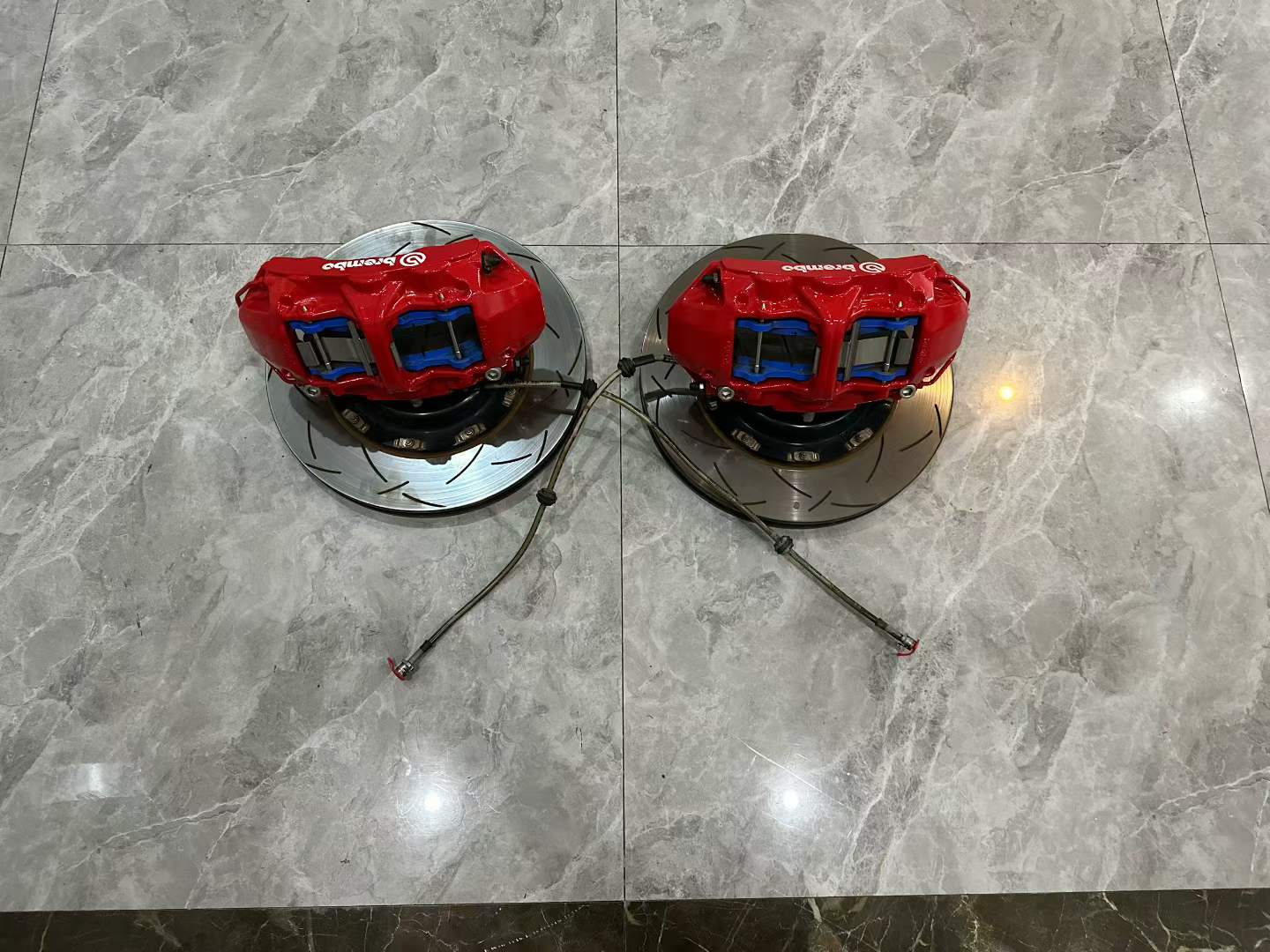 🇮🇹 Tesla Model Y Brembo GT6 6-Piston Front Big Brake Kit - Pre-owned