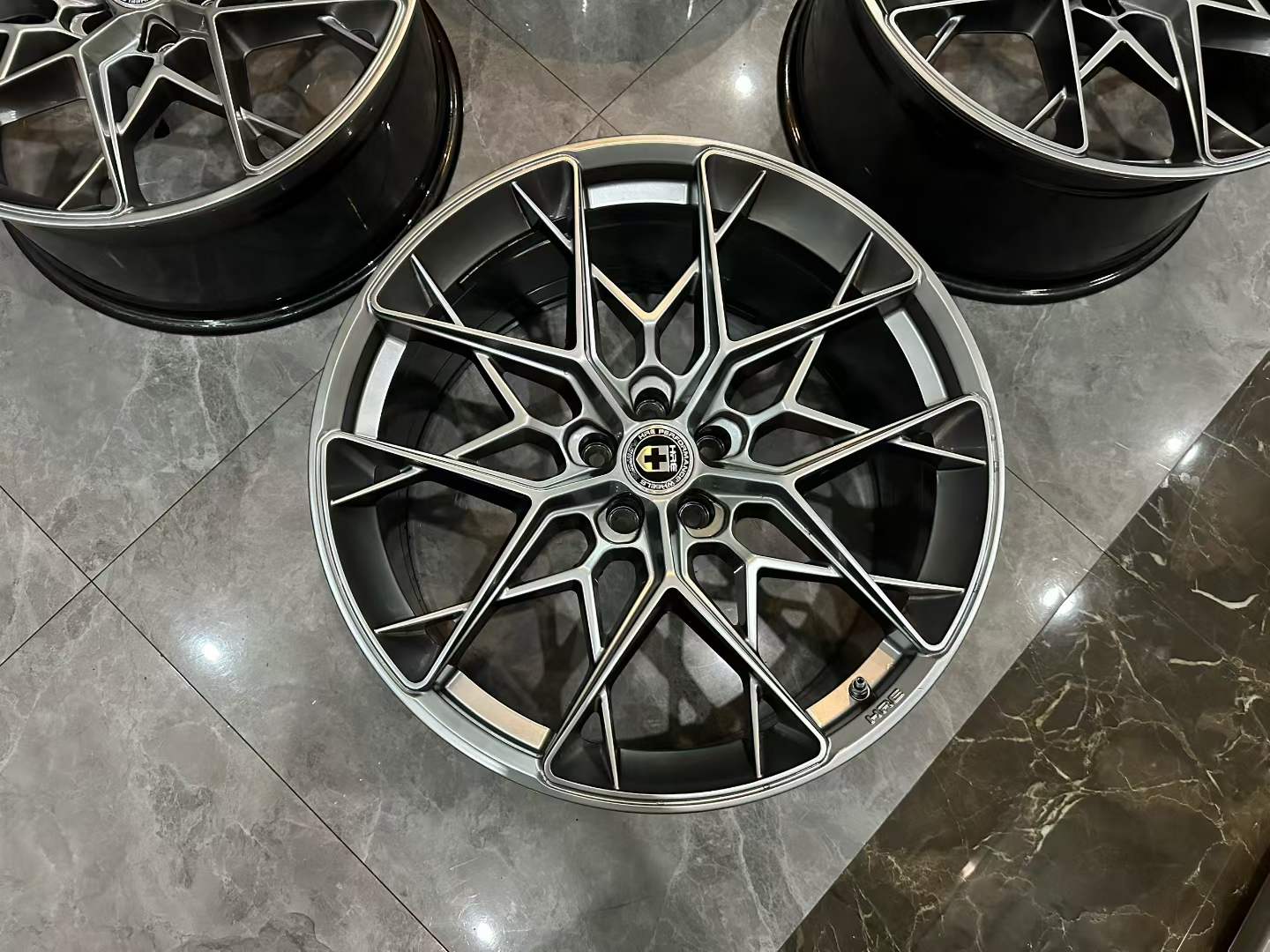🇺🇸 BMW X3 (G01) HRE FF10 21" Liquid Silver FlowForm Wheel Set - Pre-owned
