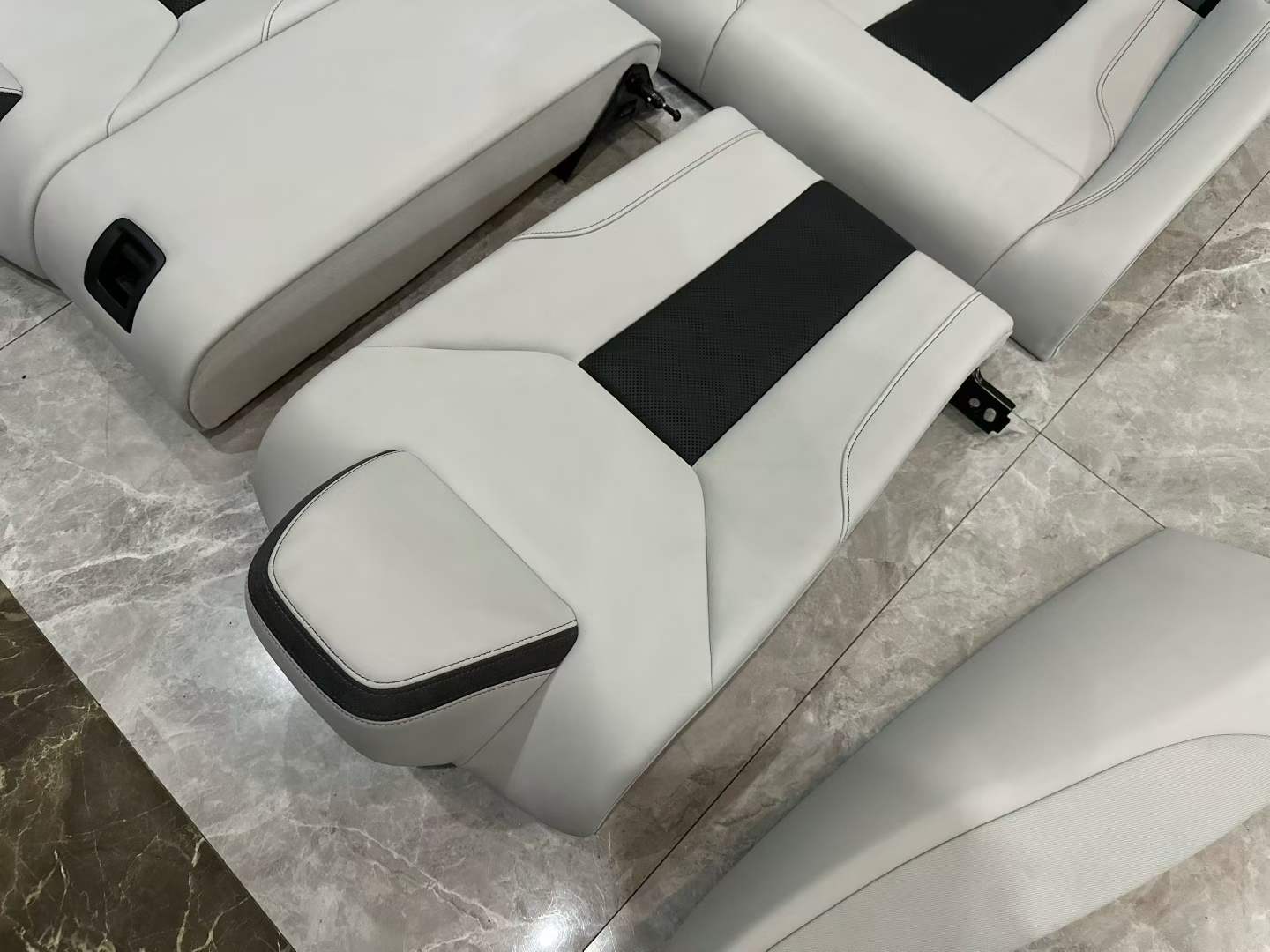 BMW M4 (G82) Genuine Leather Rear Seats Silverstone White - Pre-owned