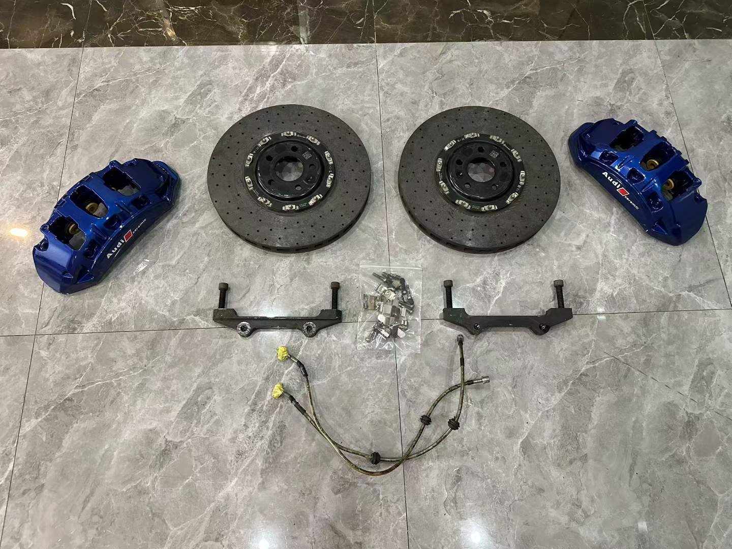Audi RS4 RS5 (B9/B9.5) Genuine CMM Carbon Ceramic Brake Kit - Pre-owned
