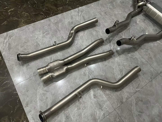 🇸🇰 BMW M5 (G90) Akrapovič Titanium Evolution Line Exhaust System - Pre-owned