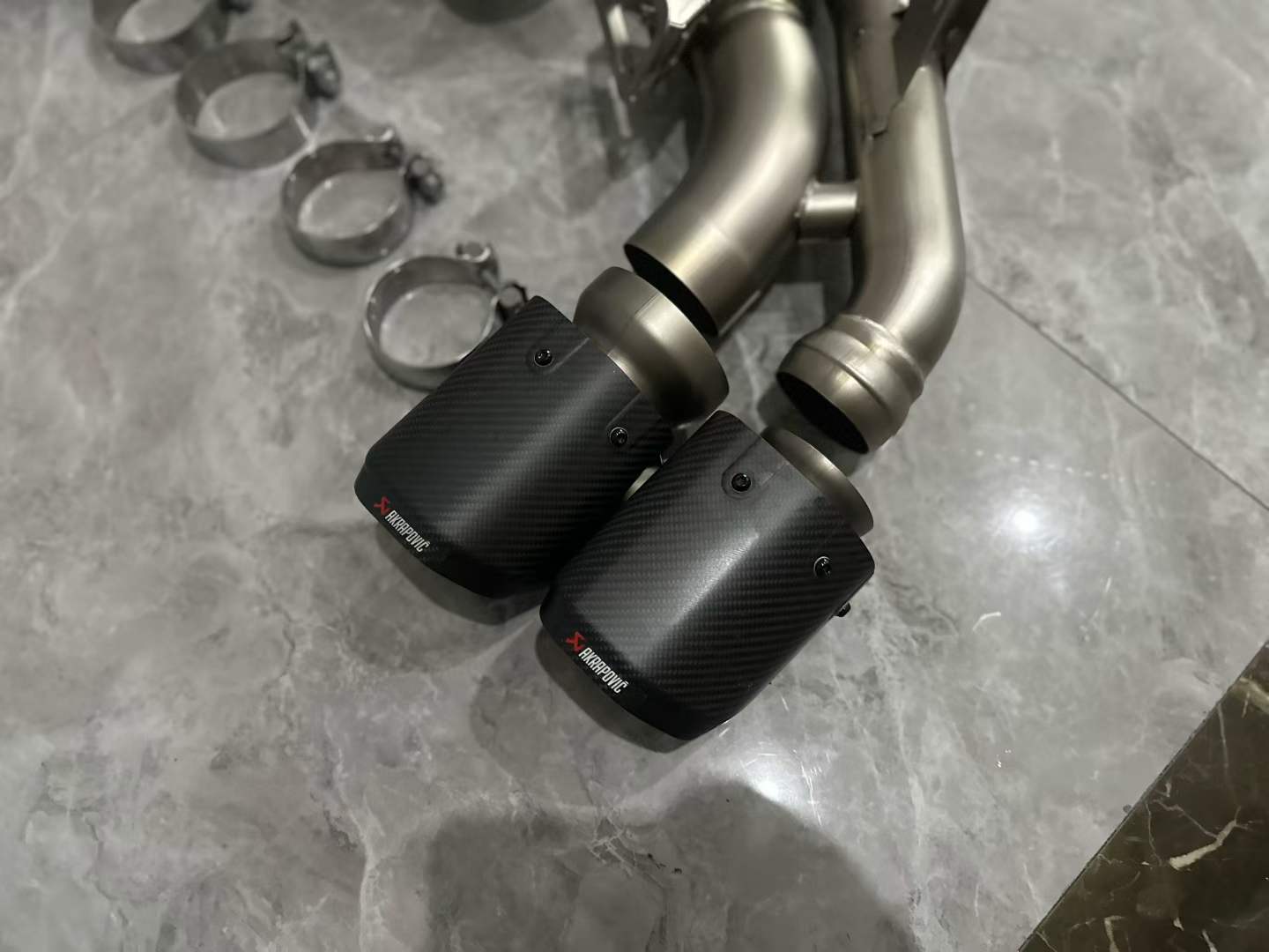 🇸🇰 BMW M5 (G90) Akrapovič Titanium Evolution Line Exhaust System - Pre-owned
